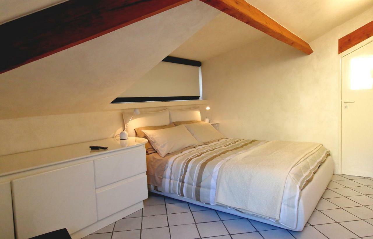 Mansarda Luminosa In Centro Sul Mare - Attic By Sea