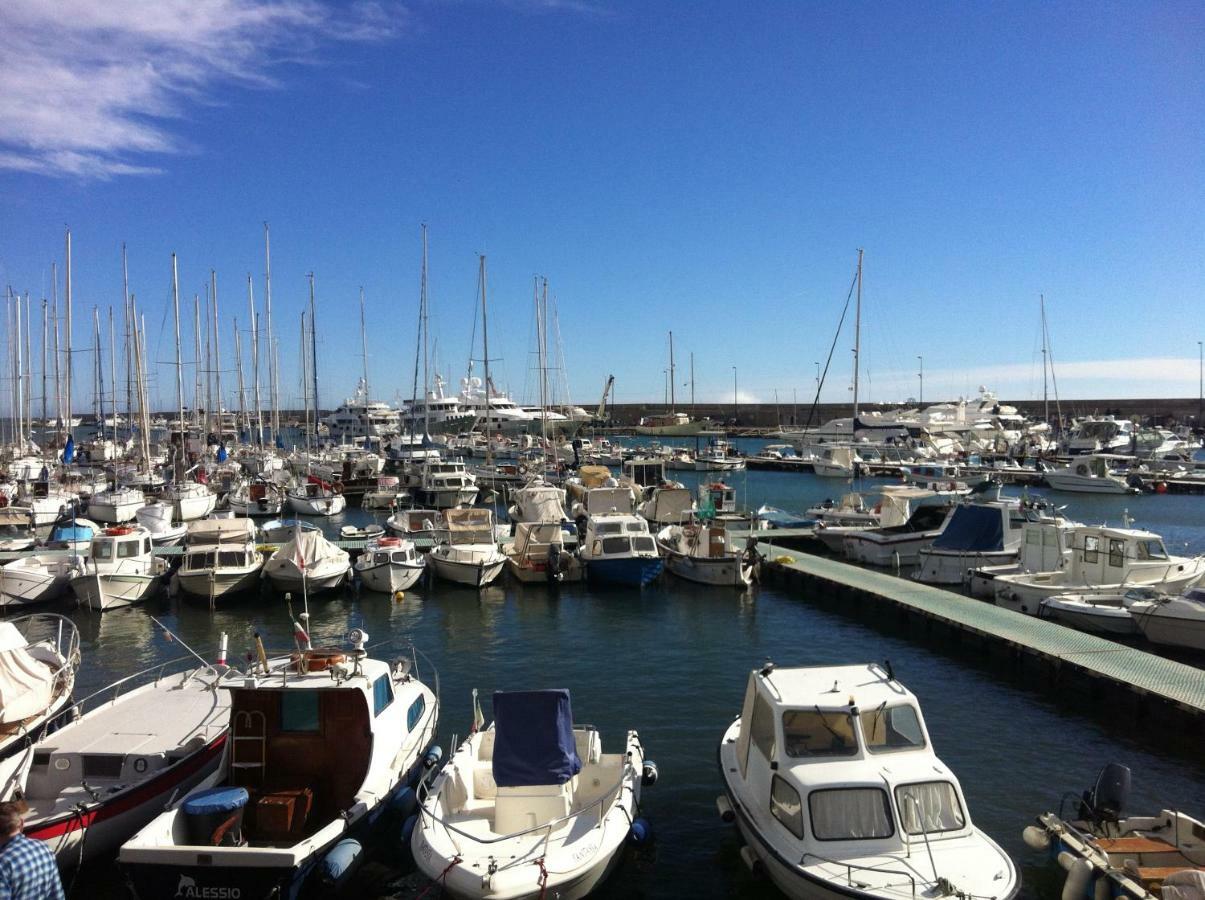 Apartamento Mansarda Luminosa In Centro Sul Mare - Attic By Sea